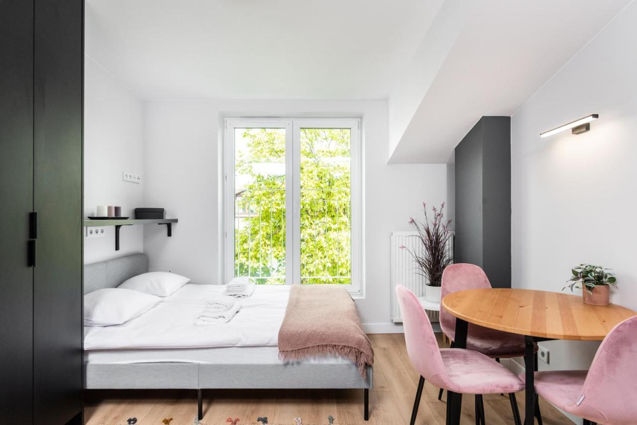 Smart Apartments - Old Town & Main Train Station - By Upstairs Krakow Exterior photo